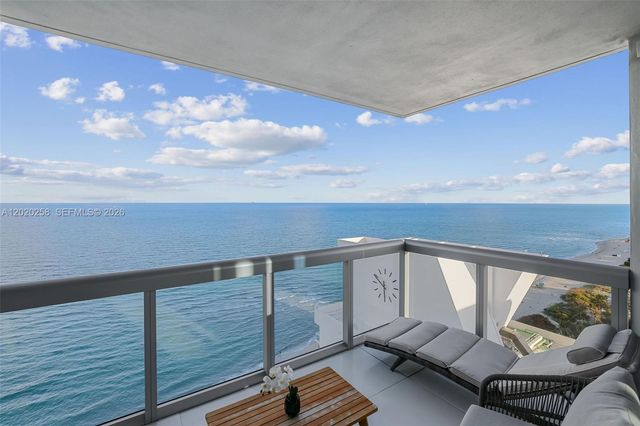 6899 Collins Avenue 2208, Miami Beach, FL 33141