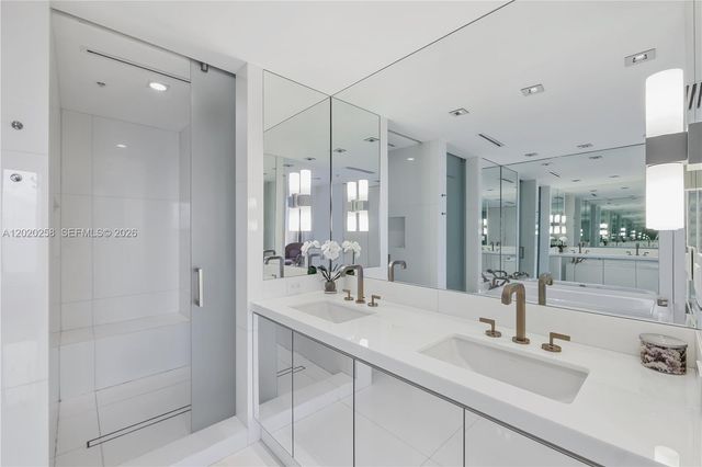 6899 Collins Avenue 2208, Miami Beach, FL 33141