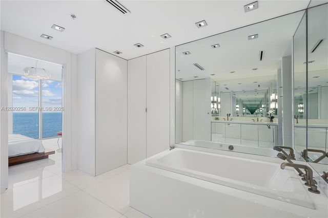 6899 Collins Avenue 2208, Miami Beach, FL 33141