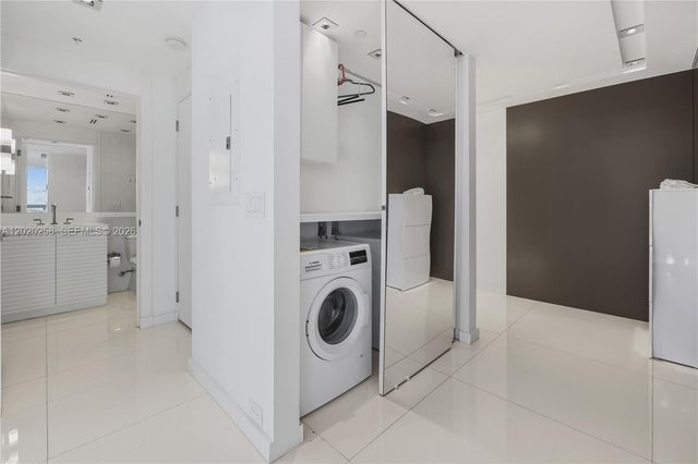 6899 Collins Avenue 2208, Miami Beach, FL 33141