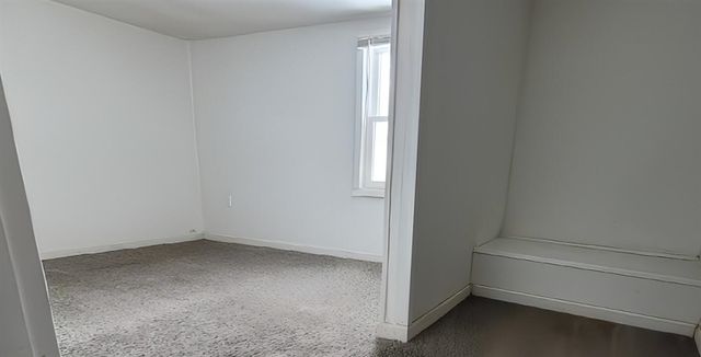 119 E Angel Avenue, Barryton, MI 49305