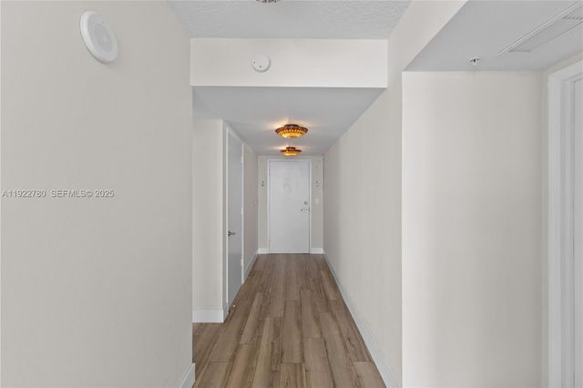 1881 79th St Cswy 807, North Bay Village, FL 33141