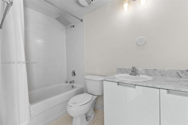 1881 79th St Cswy 807, North Bay Village, FL 33141