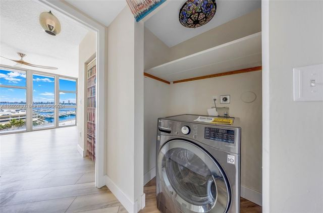 1881 79th St Cswy 807, North Bay Village, FL 33141