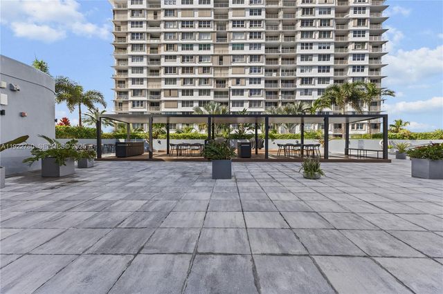 1881 79th St Cswy 807, North Bay Village, FL 33141