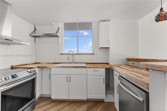 1881 79th St Cswy 807, North Bay Village, FL 33141