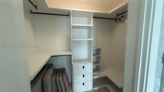 480 NE 31st St 3205, Miami, FL 33137