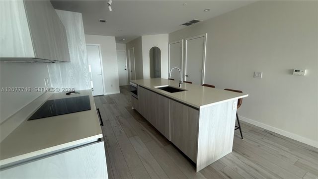 480 NE 31st St 3205, Miami, FL 33137