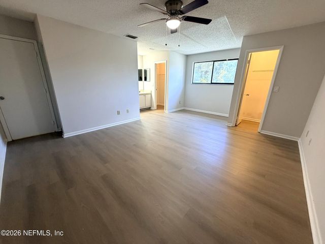 5646 PINEBAY Circle S, Jacksonville, FL 32244