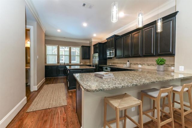 4530 Eli Street, Houston, TX 77007