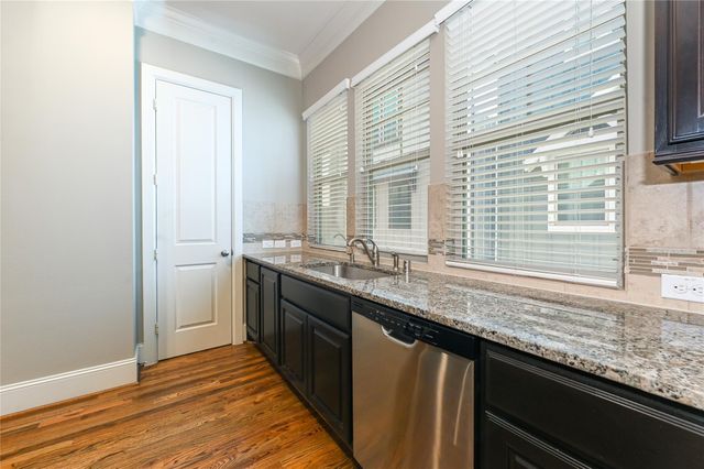 4530 Eli Street, Houston, TX 77007