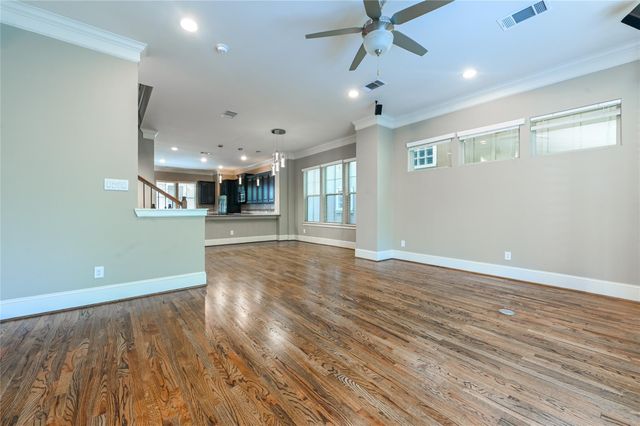 4530 Eli Street, Houston, TX 77007