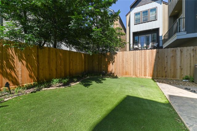 4530 Eli Street, Houston, TX 77007