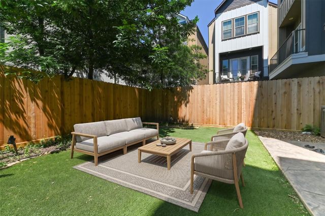 4530 Eli Street, Houston, TX 77007