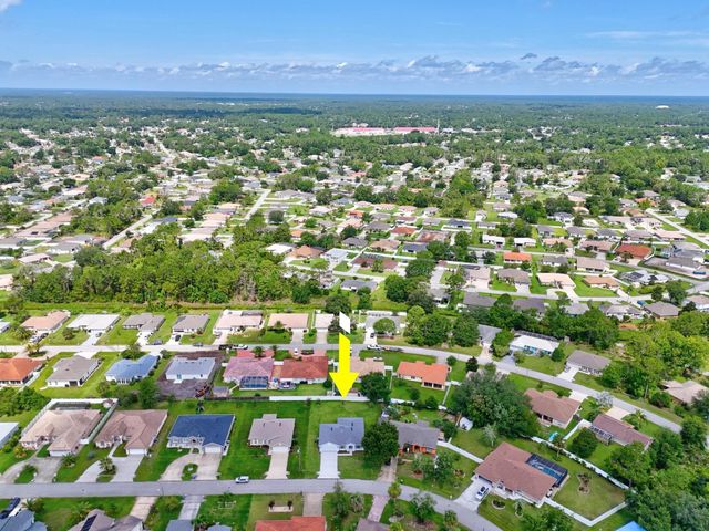 16 Priory Ln, Palm Coast, FL 32164