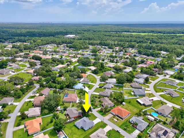 16 Priory Ln, Palm Coast, FL 32164