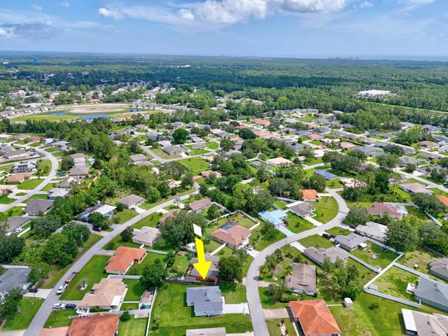 16 Priory Ln, Palm Coast, FL 32164