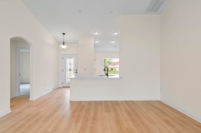 16 Priory Ln, Palm Coast, FL 32164