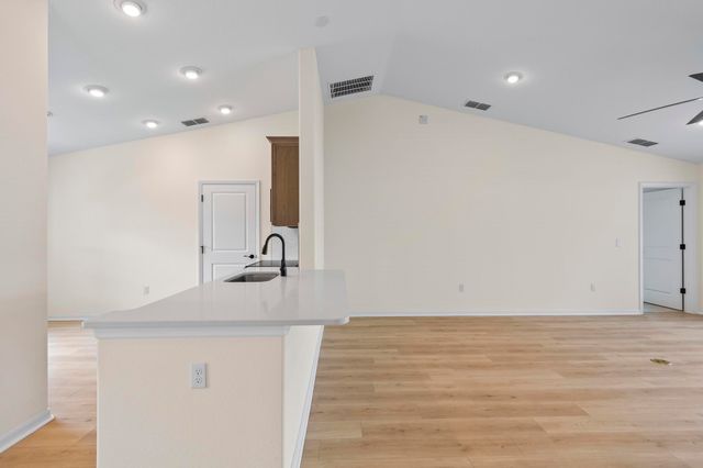 16 Priory Ln, Palm Coast, FL 32164