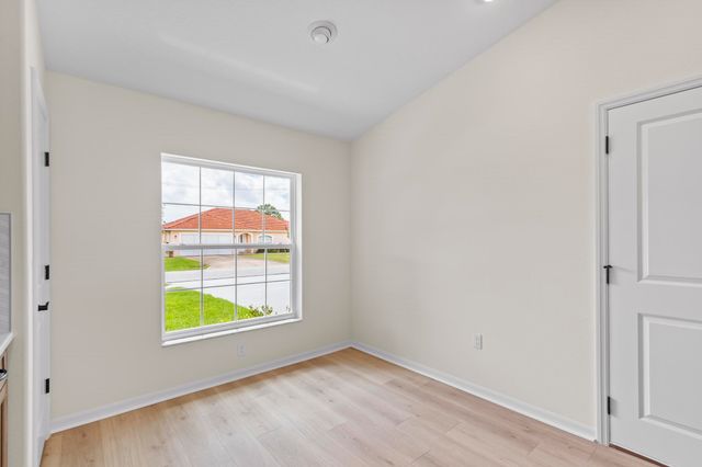 16 Priory Ln, Palm Coast, FL 32164