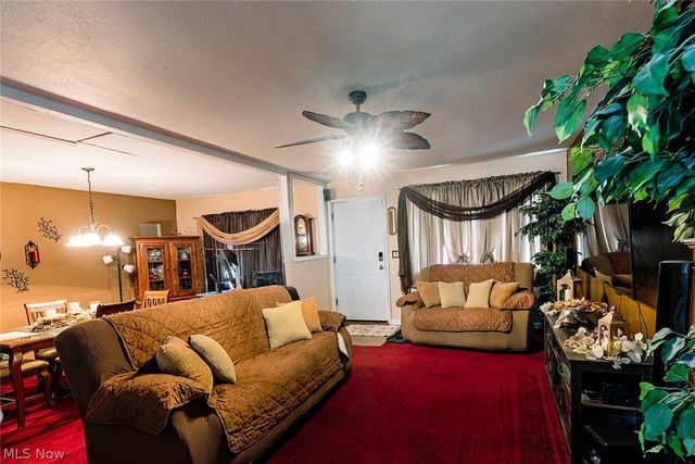 4624 Meadow Lane, South Lorain, OH 44055
