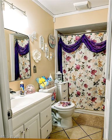 4624 Meadow Lane, South Lorain, OH 44055