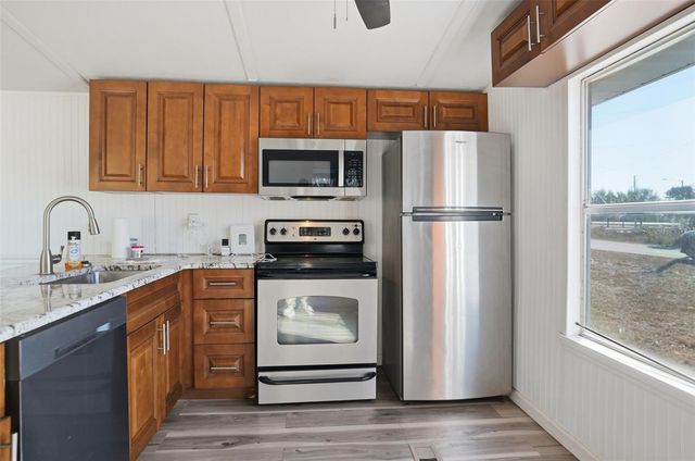 9727 LAKE DRIVE, Weeki Wachee, FL 34613