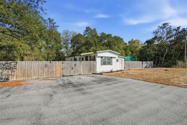 9727 LAKE DRIVE, Weeki Wachee, FL 34613