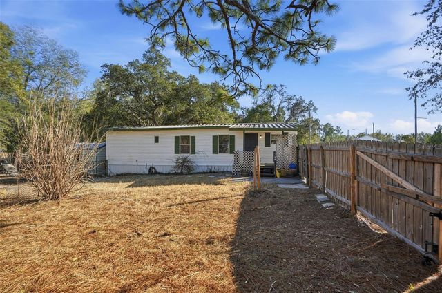 9727 LAKE DRIVE, Weeki Wachee, FL 34613