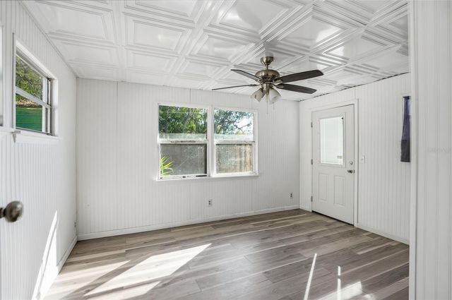 9727 LAKE DRIVE, Weeki Wachee, FL 34613