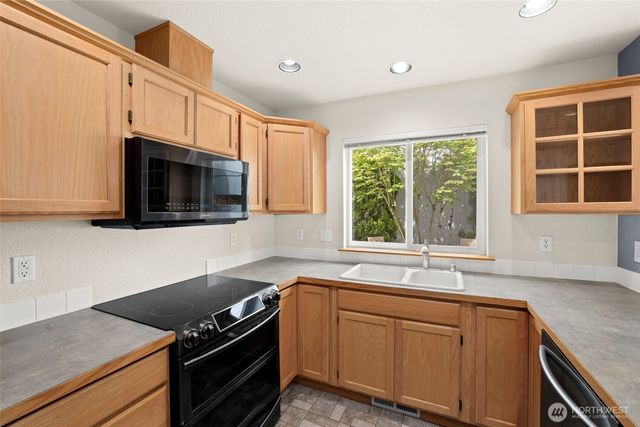 4049 Galena Street SE, Lacey, WA 98503