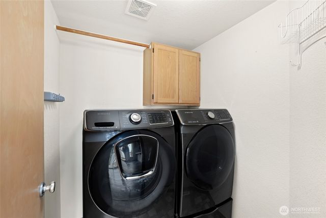 4049 Galena Street SE, Lacey, WA 98503