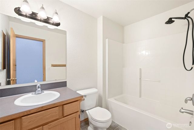 4049 Galena Street SE, Lacey, WA 98503