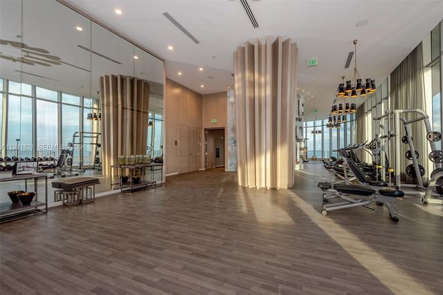 4111 S Ocean Dr MPH5, Hollywood, FL 33019