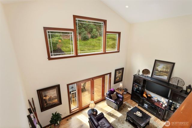 2701 NE Strand Road, Bremerton, WA 98311