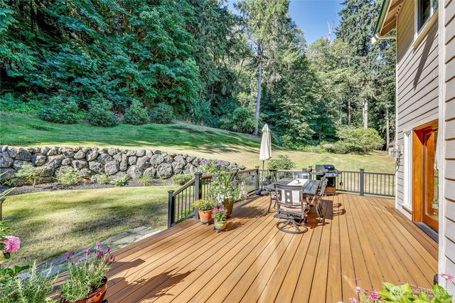 2701 NE Strand Road, Bremerton, WA 98311