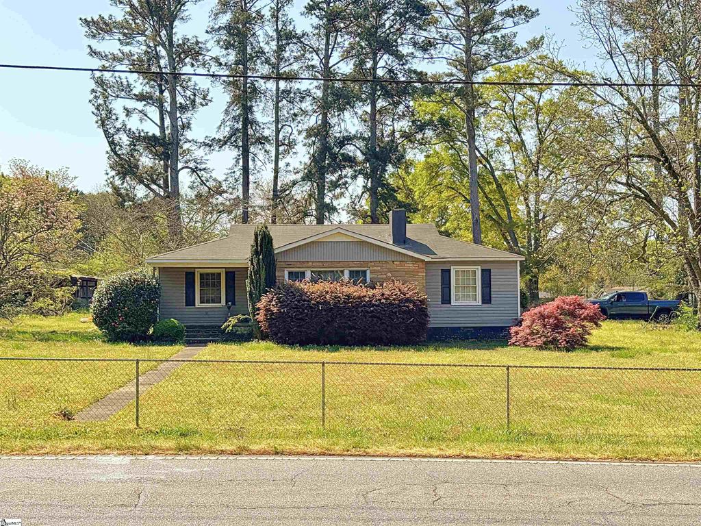 2925 Dobbins Bridge Road, Anderson, SC 29626