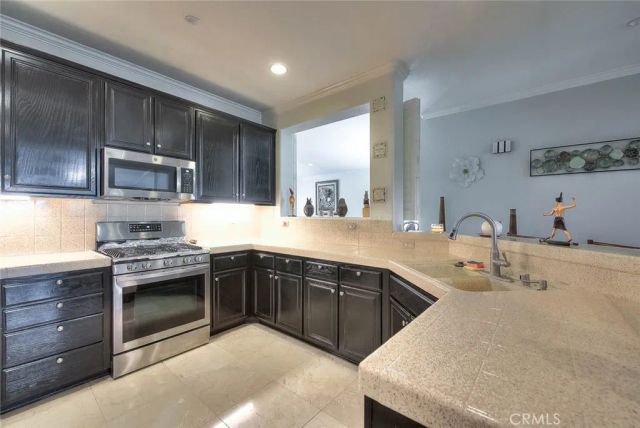 6252 Goldendale Way, Fontana, CA 92336
