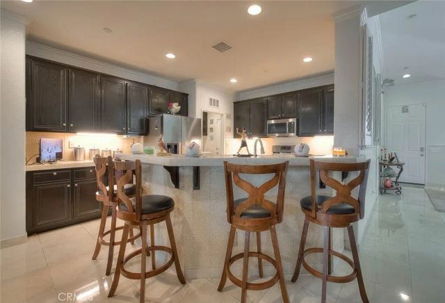 6252 Goldendale Way, Fontana, CA 92336