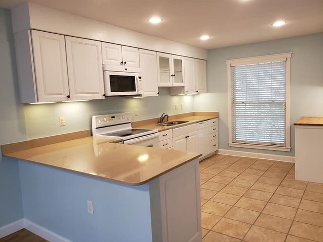 2002 Voltaire DR, Austin, TX 78752