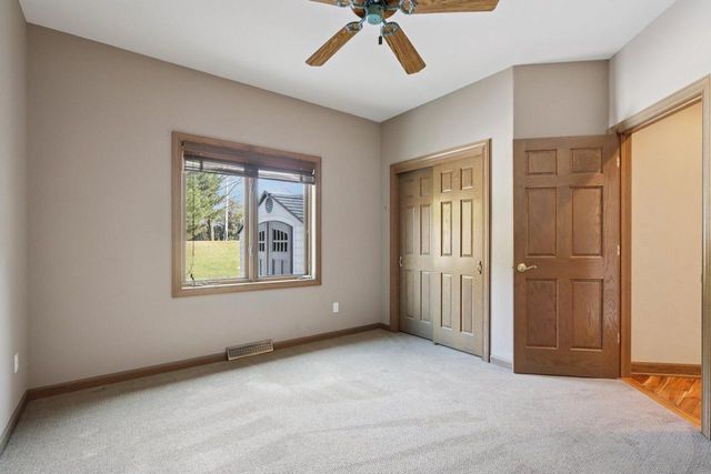 6748 S Yale DRIVE, Franklin, WI 53132