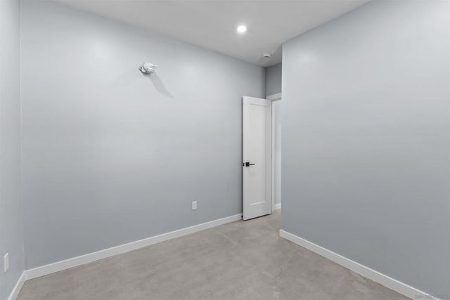 4827 Bayard St, San Diego, CA 92109
