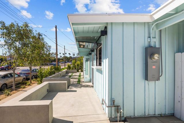 4827 Bayard St, San Diego, CA 92109