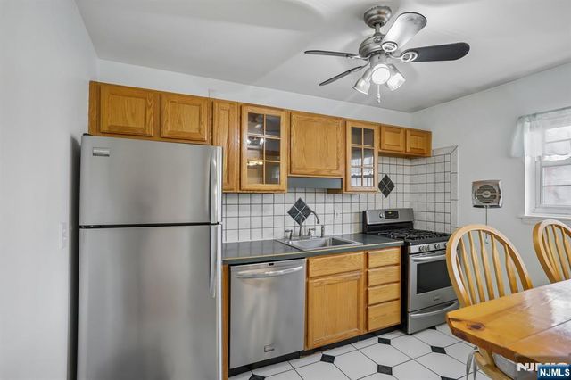 1279 Valley Road B, Wayne, NJ 07470