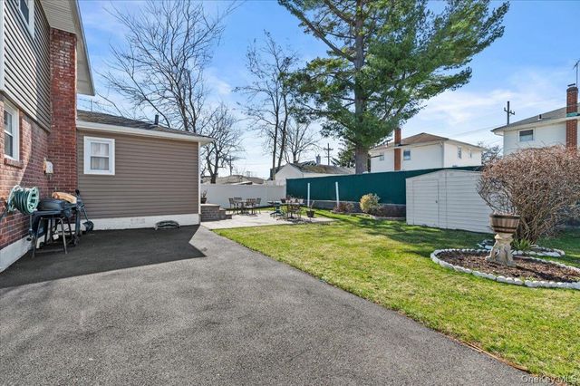 55 Harriet Avenue, Hempstead, NY 11550