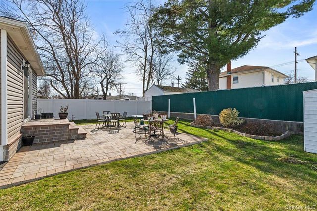 55 Harriet Avenue, Hempstead, NY 11550