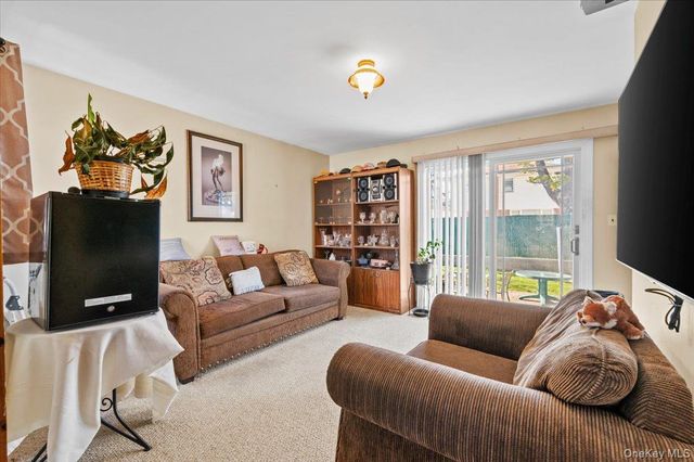 55 Harriet Avenue, Hempstead, NY 11550