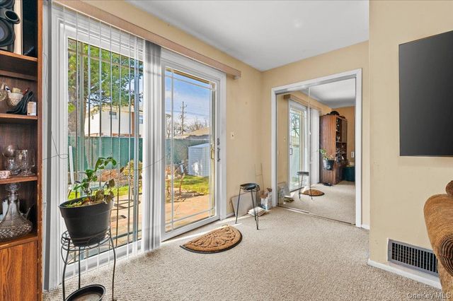 55 Harriet Avenue, Hempstead, NY 11550