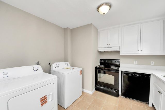 3914 Hoffman St Street C, Houston, TX 77026