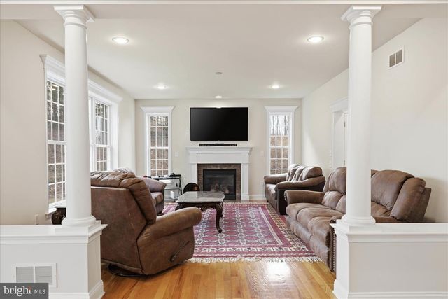 204 IRON VALLEY DR, Lebanon, PA 17042